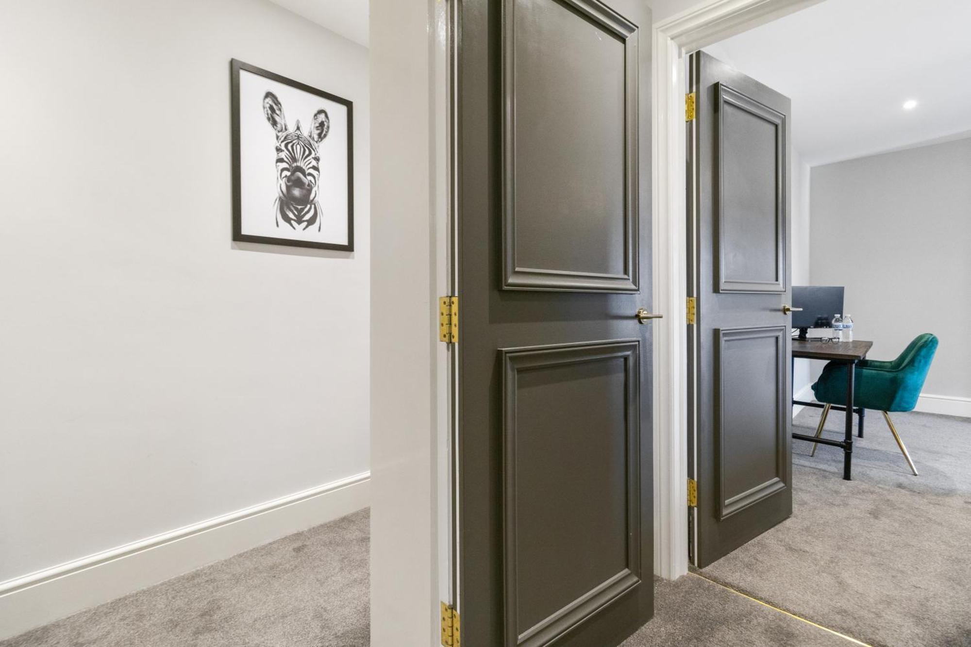 Whiskawaystays - Victoria House - Apartment 4 Worcester Ngoại thất bức ảnh